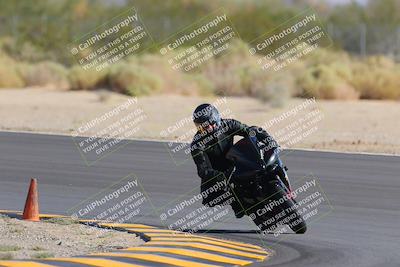 media/Oct-08-2022-SoCal Trackdays (Sat) [[1fc3beec89]]/Turn 10 (945am)/